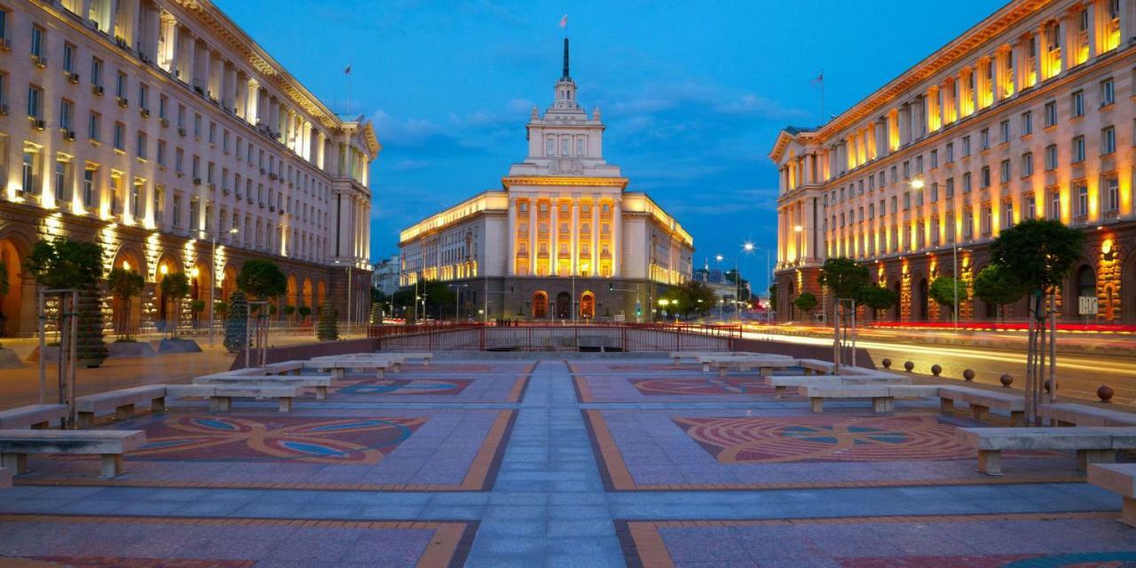 Parliament Sofia - Top Center Luxury Apartment Екстериор снимка